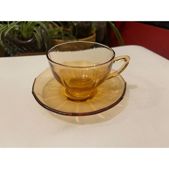 Vintage Amber Depression Glass Fostoria “Fairfax” Tea Cup & Saucer Set | circa 1 - Picture 4 of 9